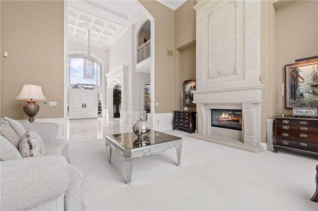 6517 Ridge Road, Parkville, MO 64152