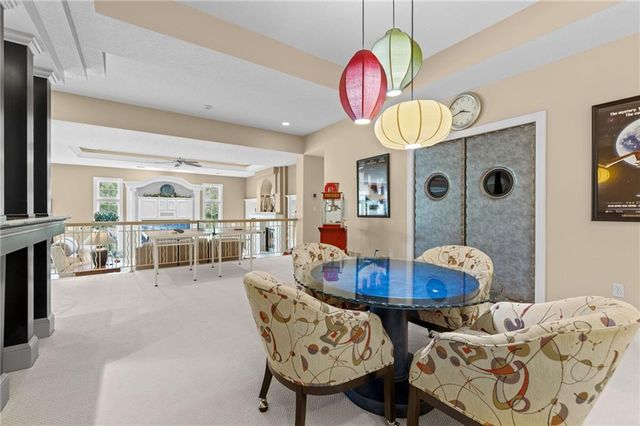 6517 Ridge Road, Parkville, MO 64152