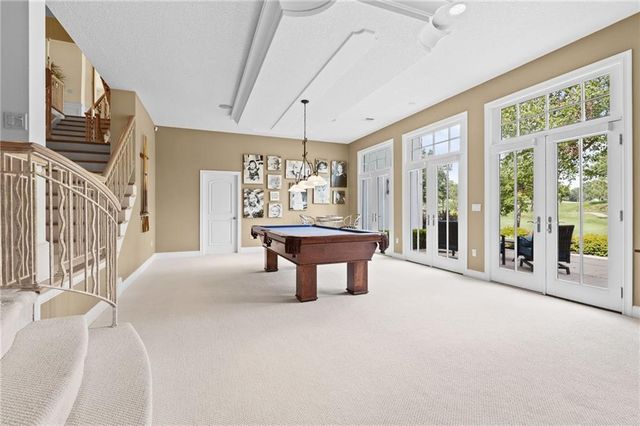 6517 Ridge Road, Parkville, MO 64152