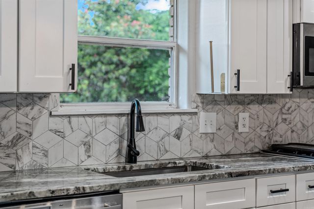 2020 W Sevier Street, Benton, AR 72015