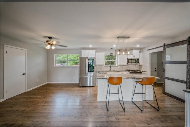 2020 W Sevier Street, Benton, AR 72015