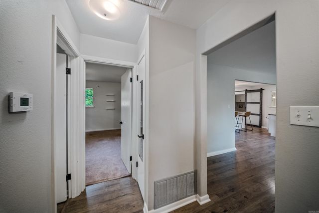 2020 W Sevier Street, Benton, AR 72015