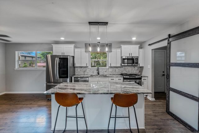 2020 W Sevier Street, Benton, AR 72015