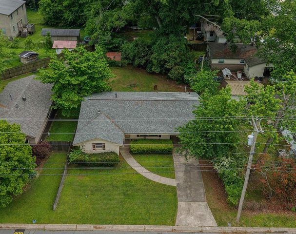 2020 W Sevier Street, Benton, AR 72015