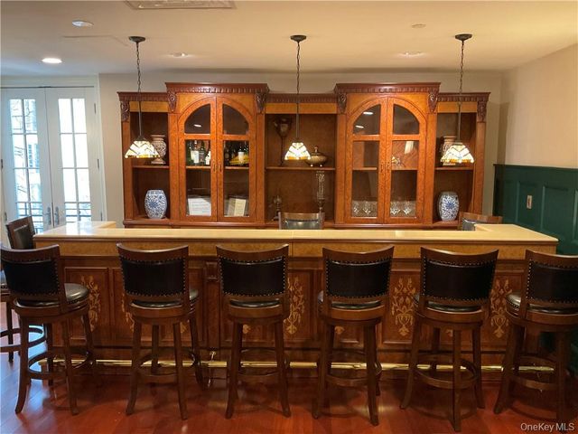 405 Trump Park, Shrub Oak, NY 10588