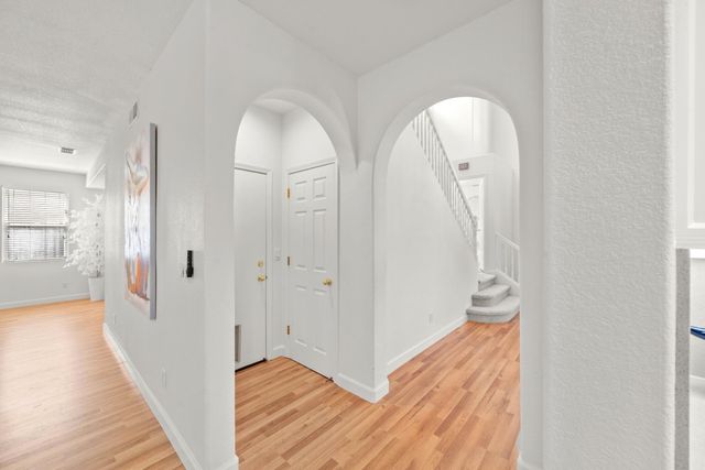 38 Rosier Cir, Sacramento, CA 95833