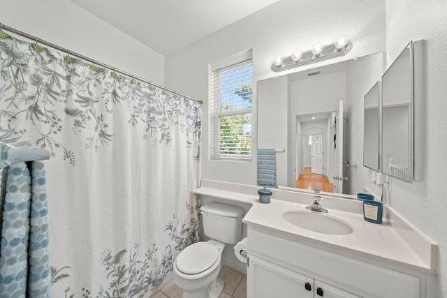 38 Rosier Cir, Sacramento, CA 95833
