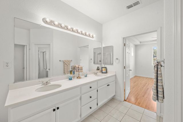 38 Rosier Cir, Sacramento, CA 95833