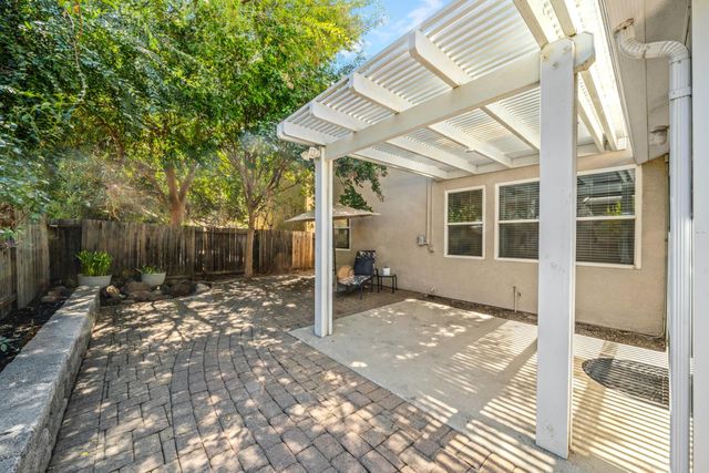 38 Rosier Cir, Sacramento, CA 95833