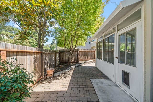 38 Rosier Cir, Sacramento, CA 95833