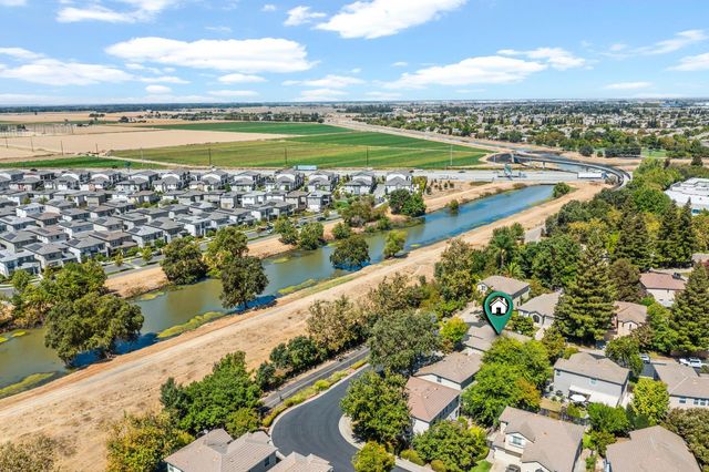 38 Rosier Cir, Sacramento, CA 95833