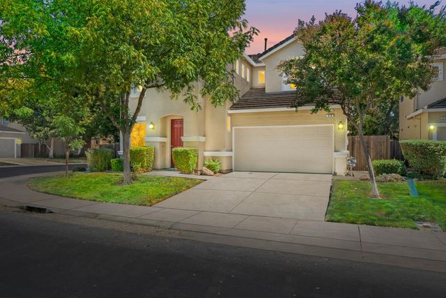 38 Rosier Cir, Sacramento, CA 95833