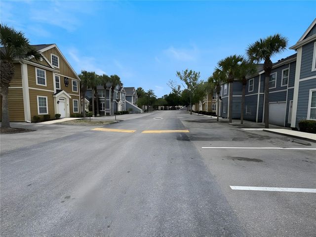 5531 ROSEHILL ROAD 201, Sarasota, FL 34233