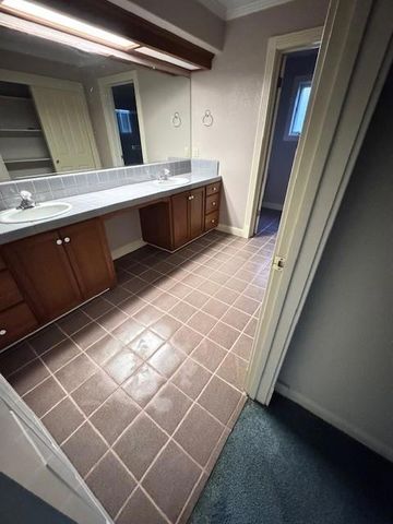 354 San Miguel Canyon Road, Royal Oaks, CA 95076