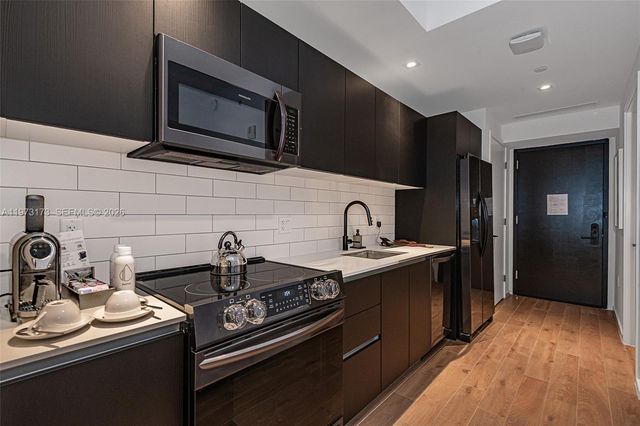 398 NE 5th St 4512, Miami, FL 33132