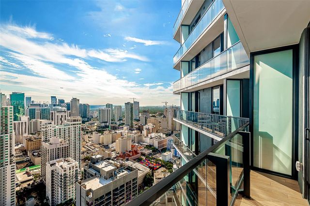 398 NE 5th St 4512, Miami, FL 33132