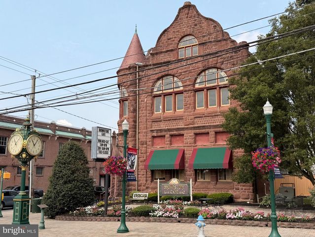 113 AND 115 BROWN ST, Middletown, PA 17057