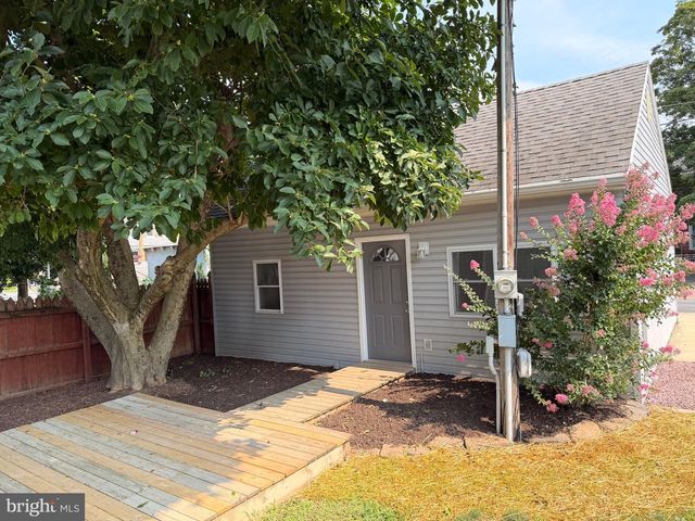 113 AND 115 BROWN ST, Middletown, PA 17057