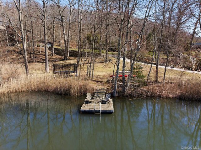 2 Lakeridge Drive, Armonk, NY 10504