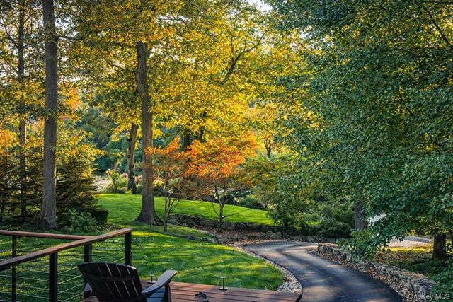 2 Lakeridge Drive, Armonk, NY 10504