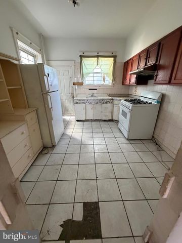 2005 S 9TH ST, Philadelphia, PA 19148