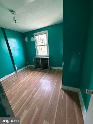 2005 S 9TH ST, Philadelphia, PA 19148