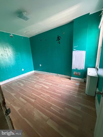 2005 S 9TH ST, Philadelphia, PA 19148