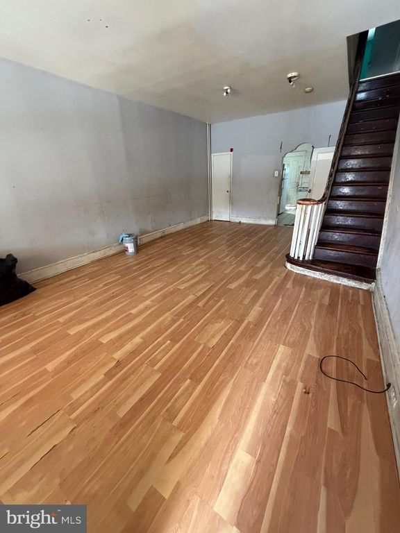 2005 S 9TH ST, Philadelphia, PA 19148