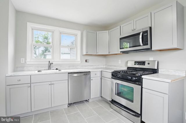 1239 HILLDALE RD, Baltimore, MD 21237