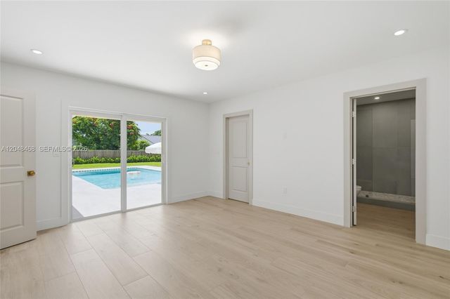 7600 SW 168th Street, Palmetto Bay, FL 33157