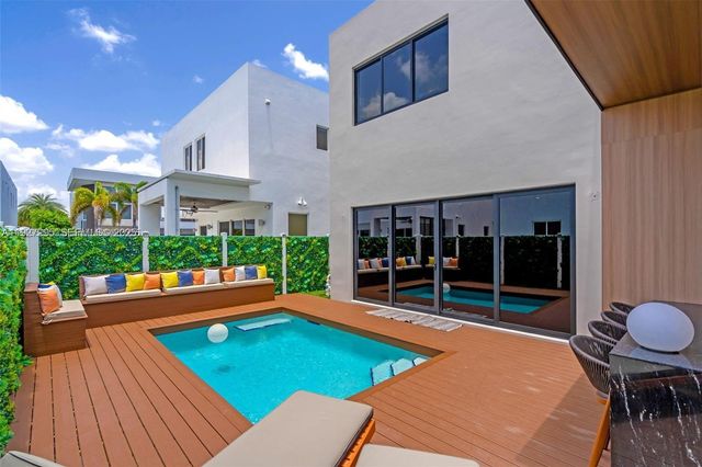 7534 NW 98th Ave 7534, Doral, FL 33178