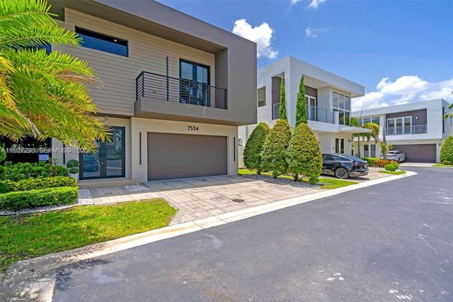 7534 NW 98th Ave 7534, Doral, FL 33178