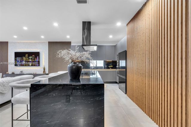 7534 NW 98th Ave 7534, Doral, FL 33178