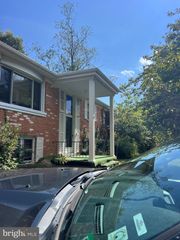 14303 CHESTERFIELD DR, Woodbridge, VA 22191