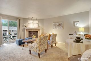 1126 N 198th Street #B-302, Shoreline, WA 98133