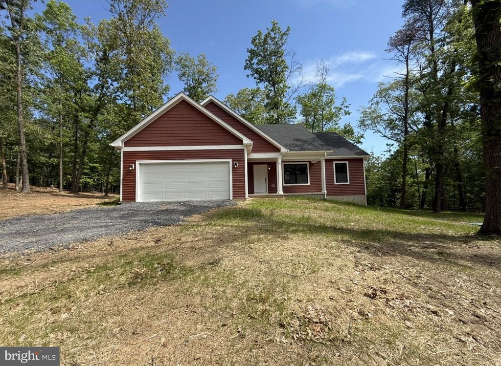 183 SILAGE LN, Berkeley Springs, WV 25411