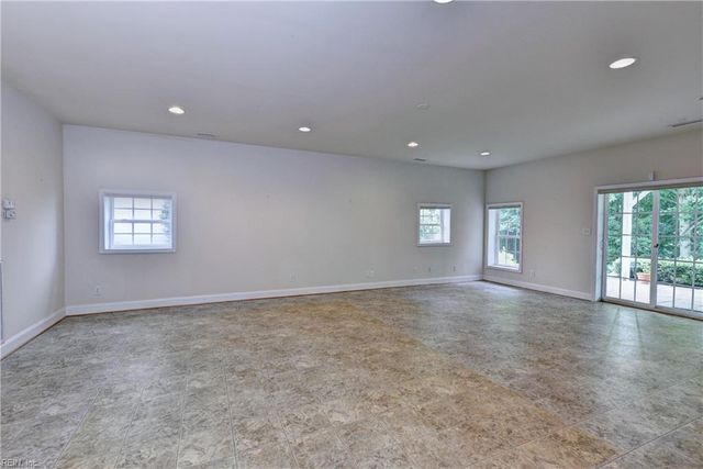 6659 Rexford LN, Williamsburg, VA 23188
