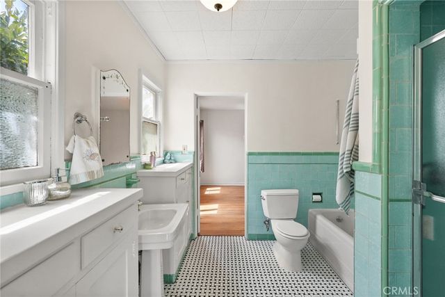 438 N Martel Avenue, Los Angeles, CA 90036