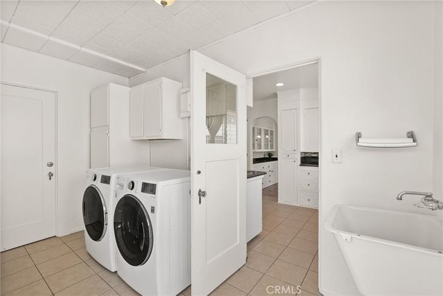 438 N Martel Avenue, Los Angeles, CA 90036