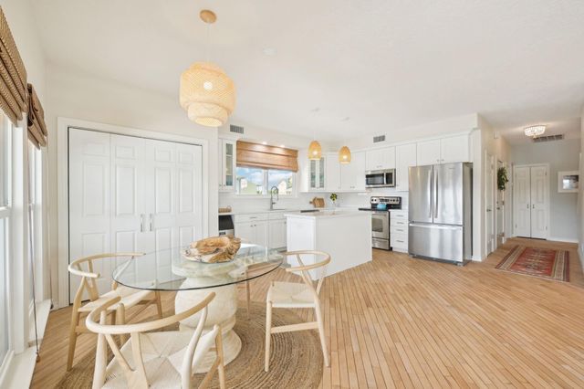 4105 Nueces Drive, Galveston, TX 77554