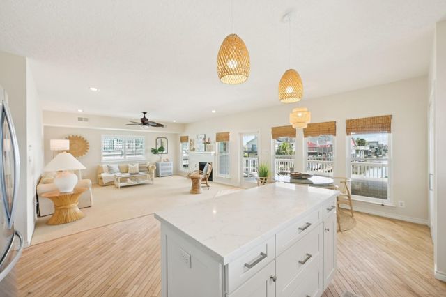 4105 Nueces Drive, Galveston, TX 77554