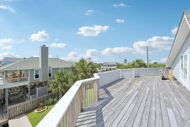 4105 Nueces Drive, Galveston, TX 77554