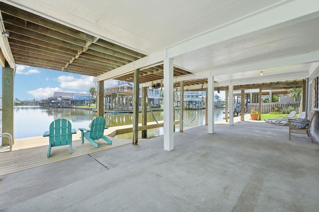 4105 Nueces Drive, Galveston, TX 77554