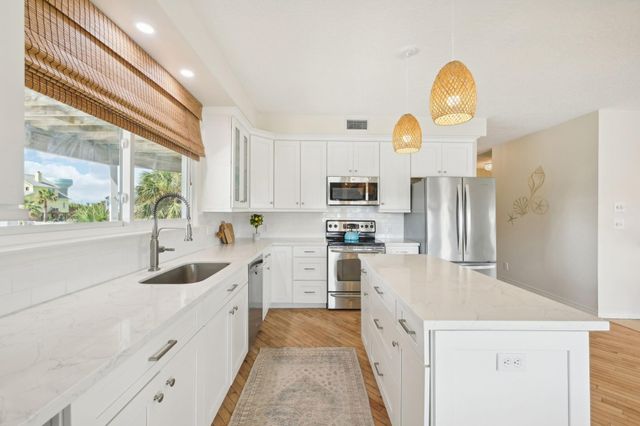 4105 Nueces Drive, Galveston, TX 77554