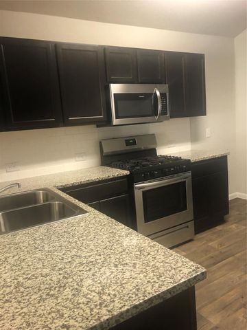 2016 Arborside DR, Austin, TX 78754