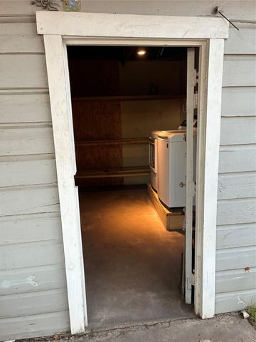 8921 Ramin Street, Houston, TX 77093