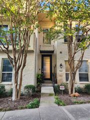 7333 Valley View Lane 306, Dallas, TX 75240
