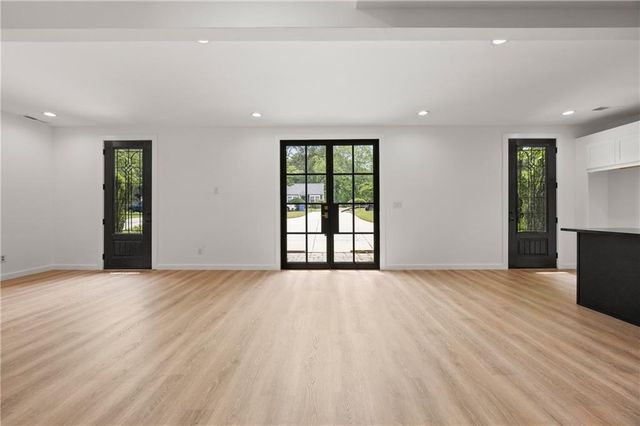2824 Tupelo Street SE, Atlanta, GA 30317