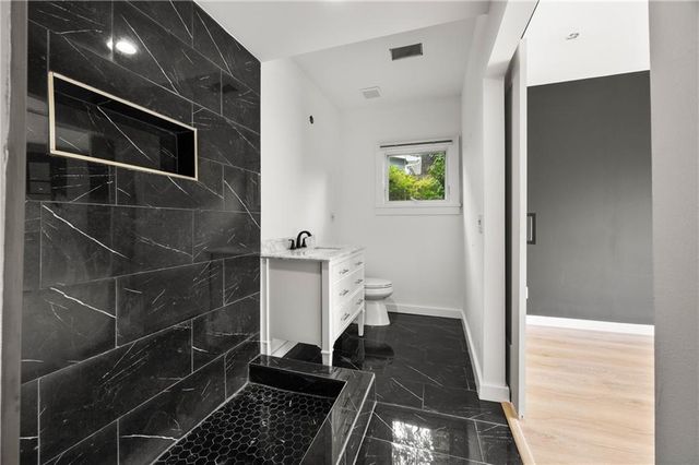 2824 Tupelo Street SE, Atlanta, GA 30317