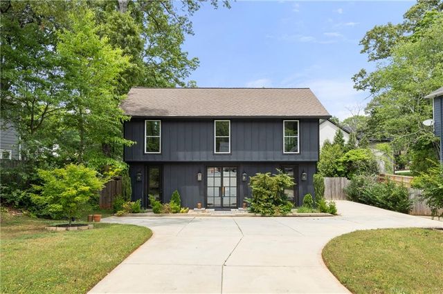 2824 Tupelo Street SE, Atlanta, GA 30317